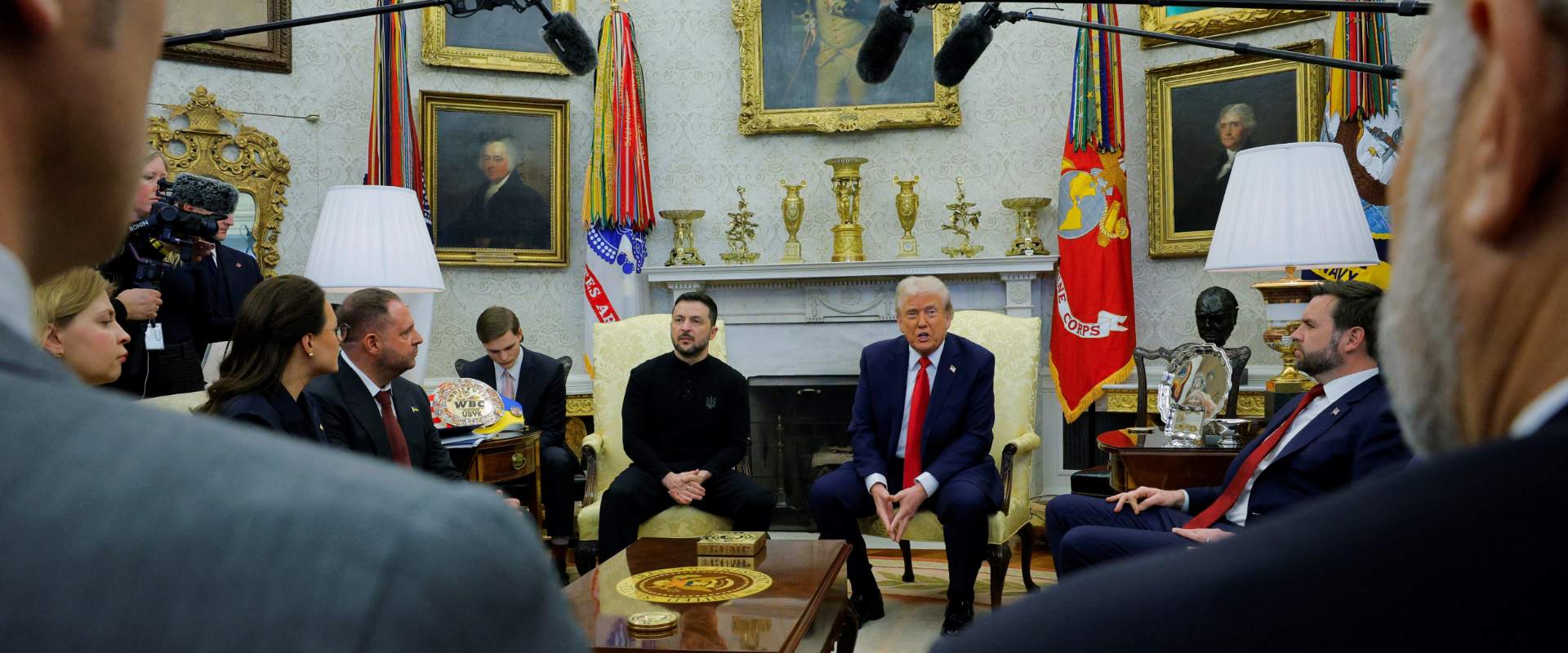 Ambush in the Oval Office: Trump’s Dramatic Reversal on Ukraine